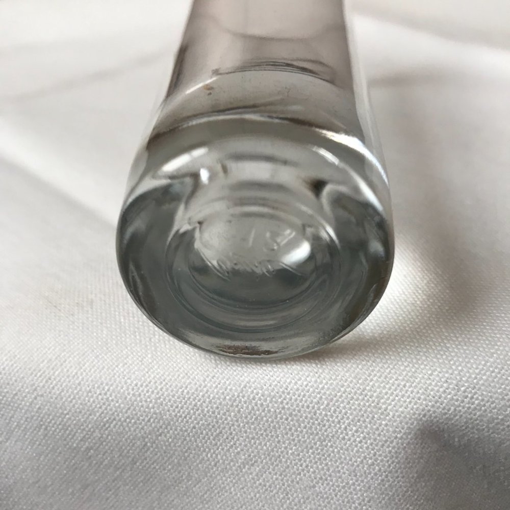 Garth Brooks "ONLY GARTH - WYNN ONLY" Souvenir Shot Glass - Picture 3 of 4